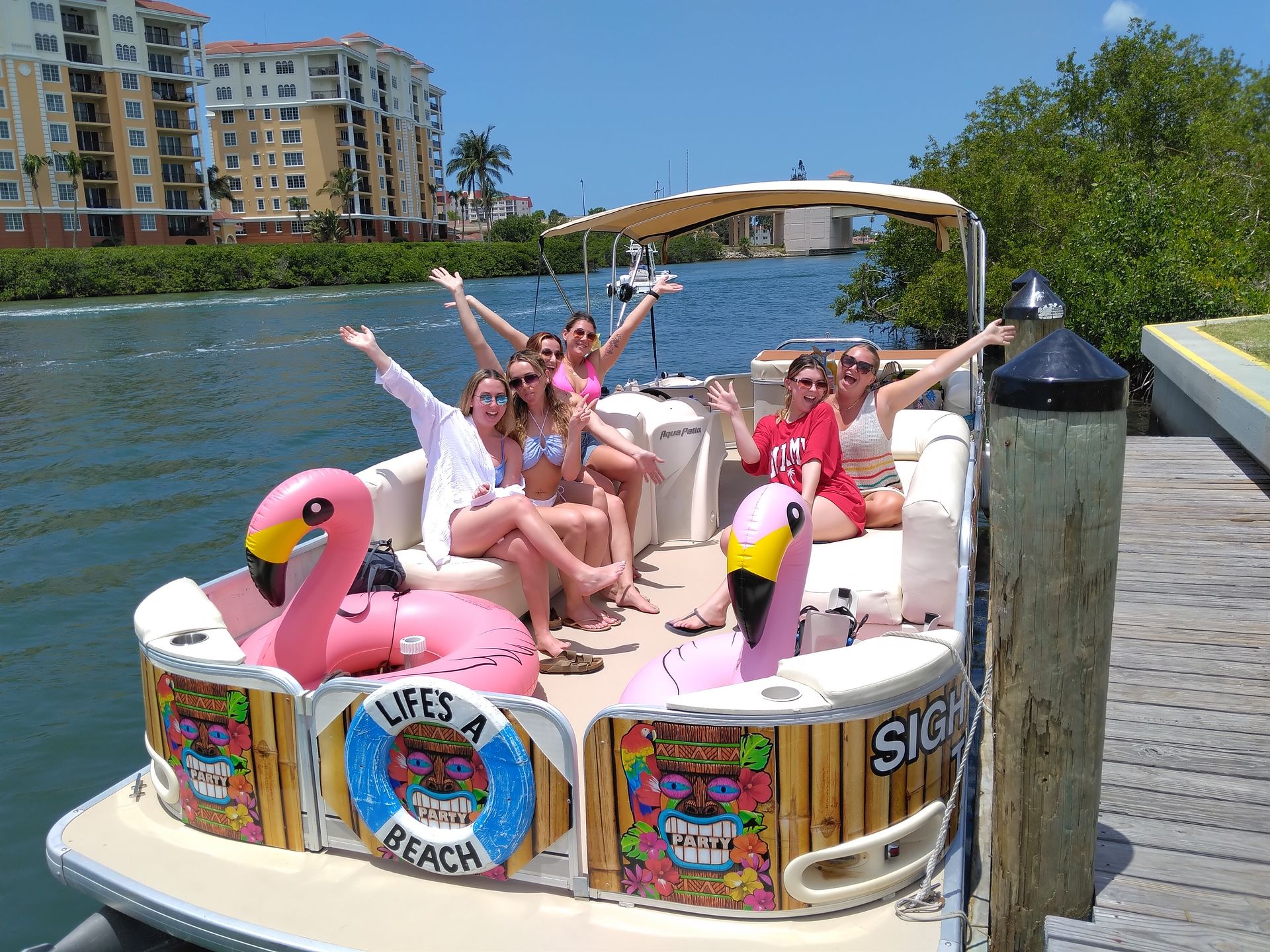 Tiki Boat and Floats gallery photo