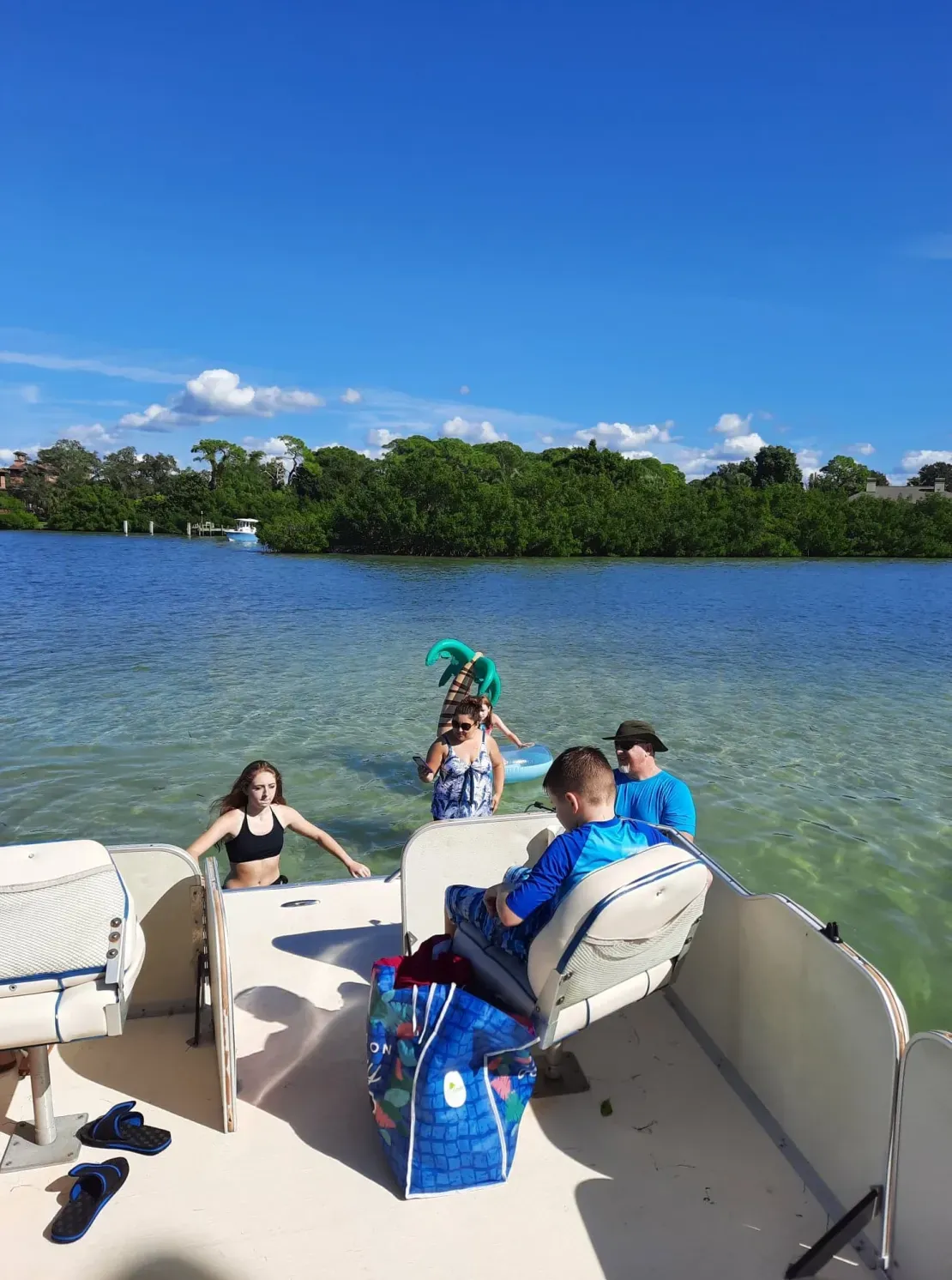 Tiki Boat and Floats gallery photo