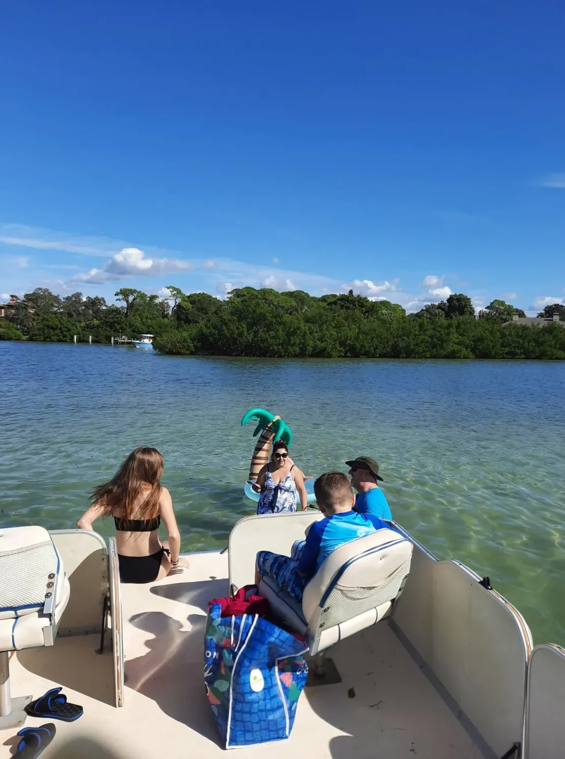 Tiki Boat and Floats gallery photo